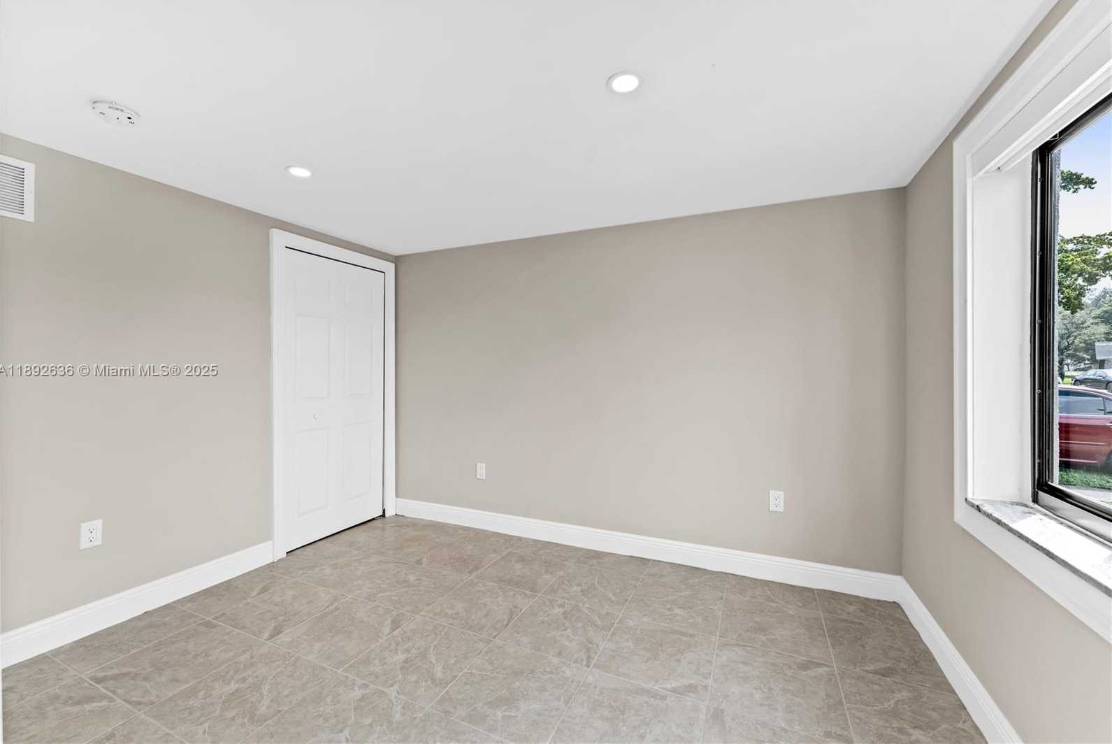 Small Image of 157 CURTISS PKWY #5, Miami Springs Number 56