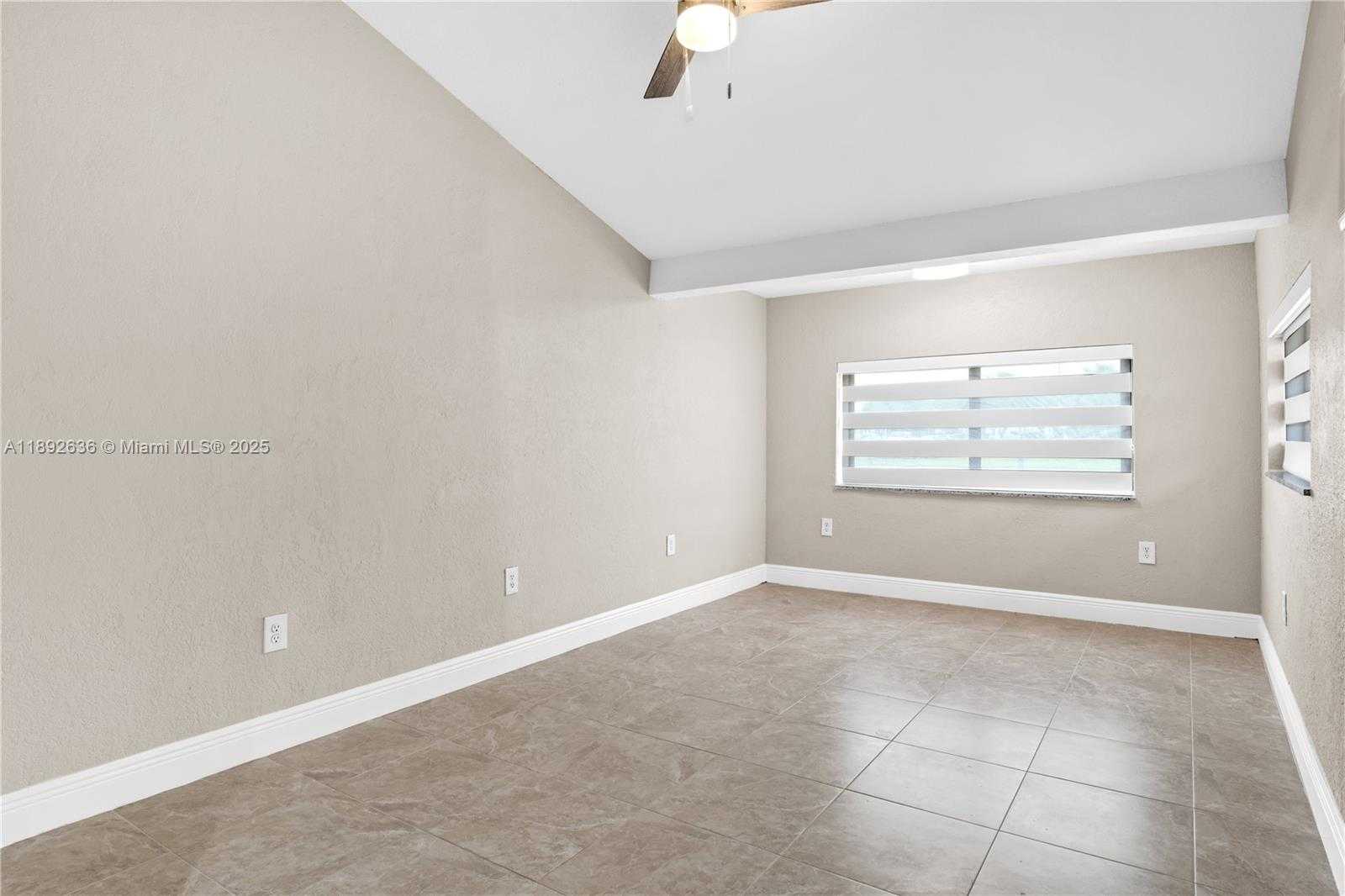Small Image of 157 CURTISS PKWY #5, Miami Springs Number 8