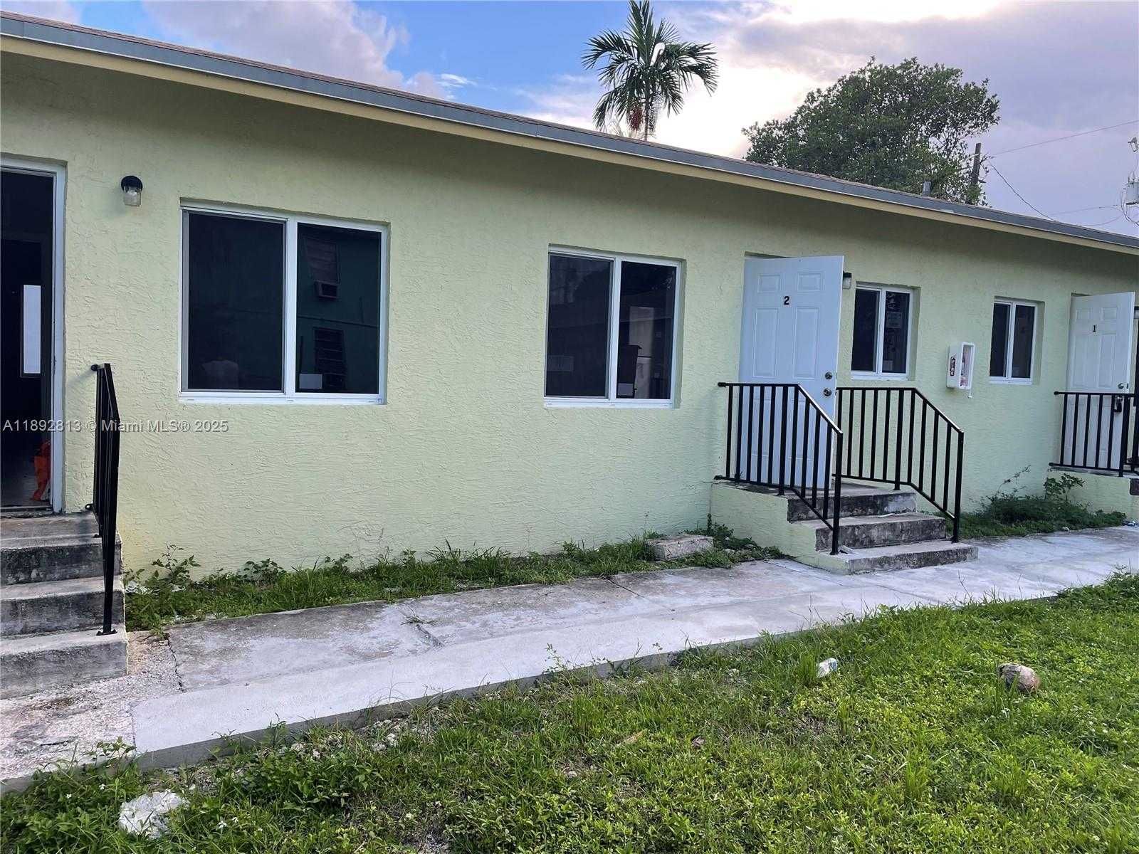 Small Image of 8321 NORTH EAST MIAMI CT, Miami Number 2
