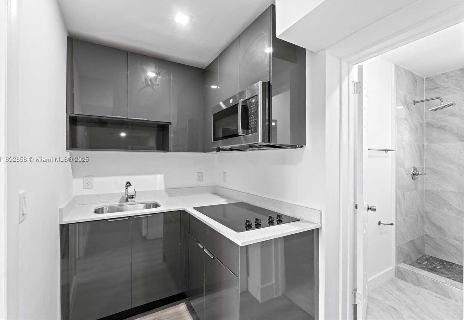 Small Image of 2847 POLK ST, Hollywood Number 12