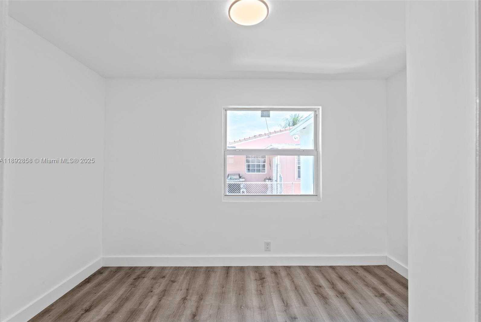 Small Image of 2847 POLK ST, Hollywood Number 16