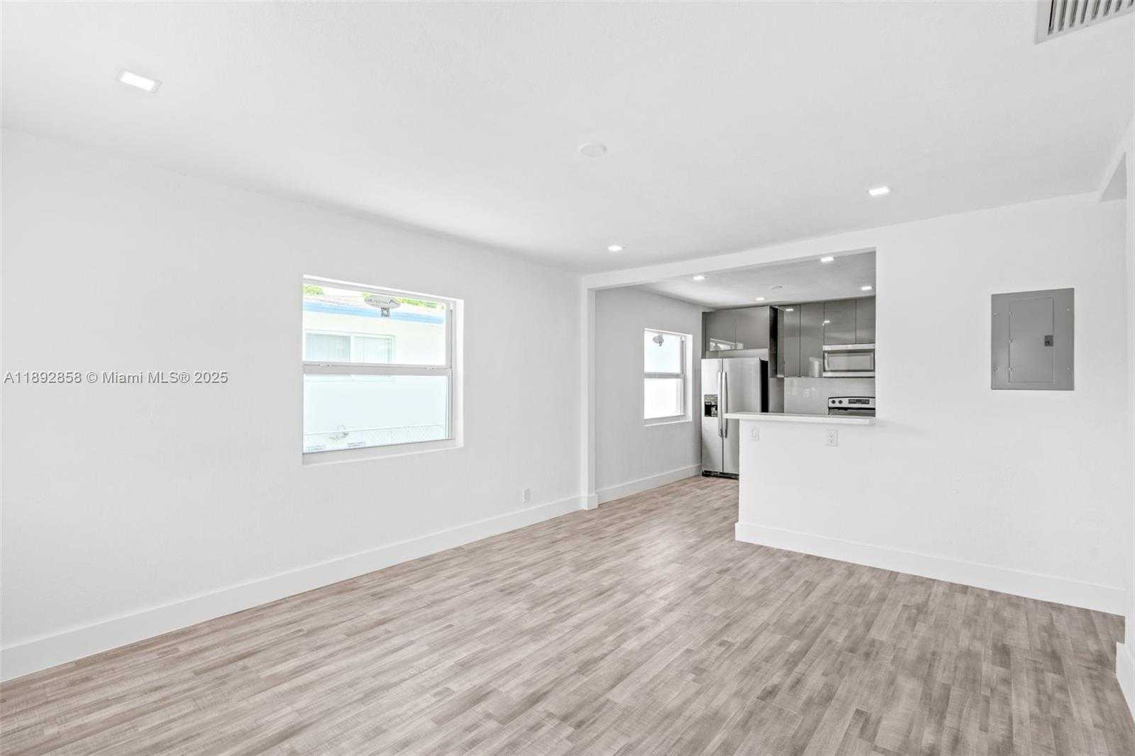 Small Image of 2847 POLK ST, Hollywood Number 2