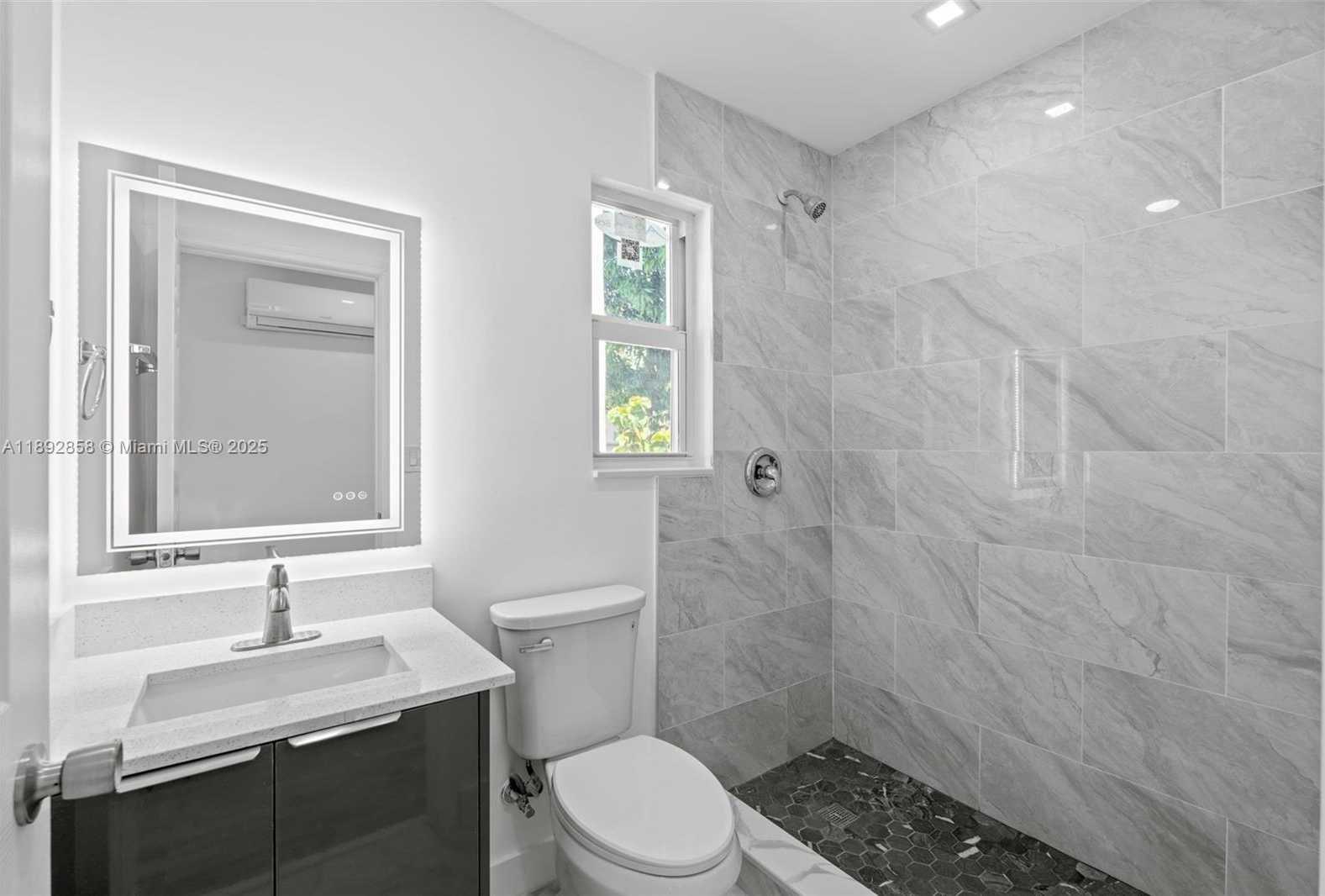Small Image of 2847 POLK ST, Hollywood Number 24