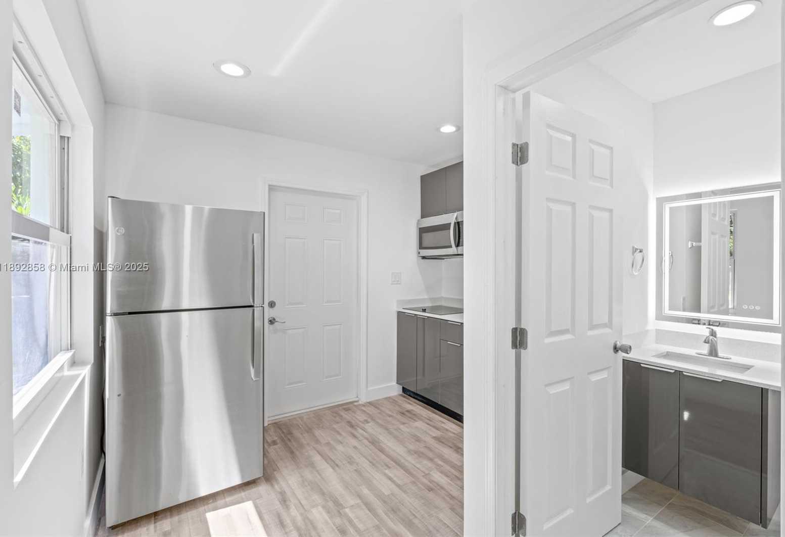 Small Image of 2847 POLK ST, Hollywood Number 25