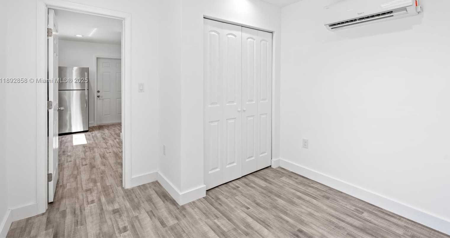 Small Image of 2847 POLK ST, Hollywood Number 27