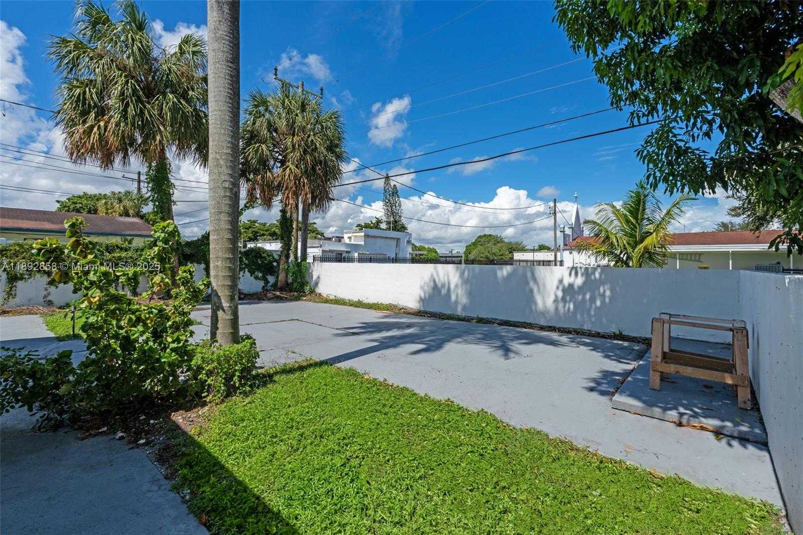 Small Image of 2847 POLK ST, Hollywood Number 29