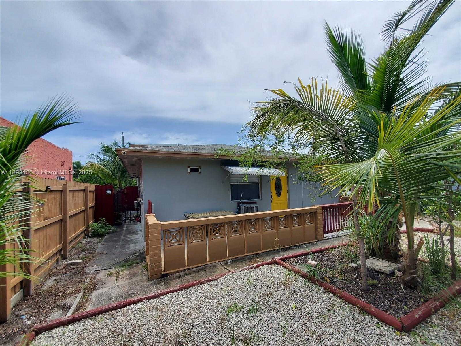 Small Image of 312 NORTH 9TH AVE N, Lake Worth Number 11