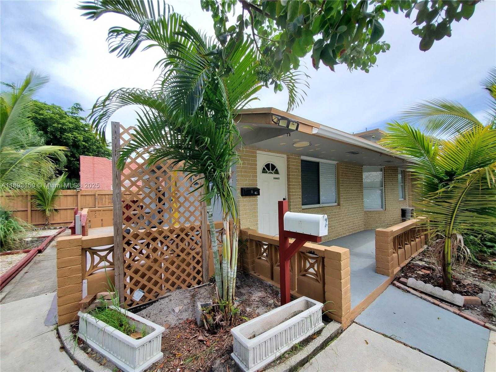 Small Image of 312 NORTH 9TH AVE N, Lake Worth Number 13