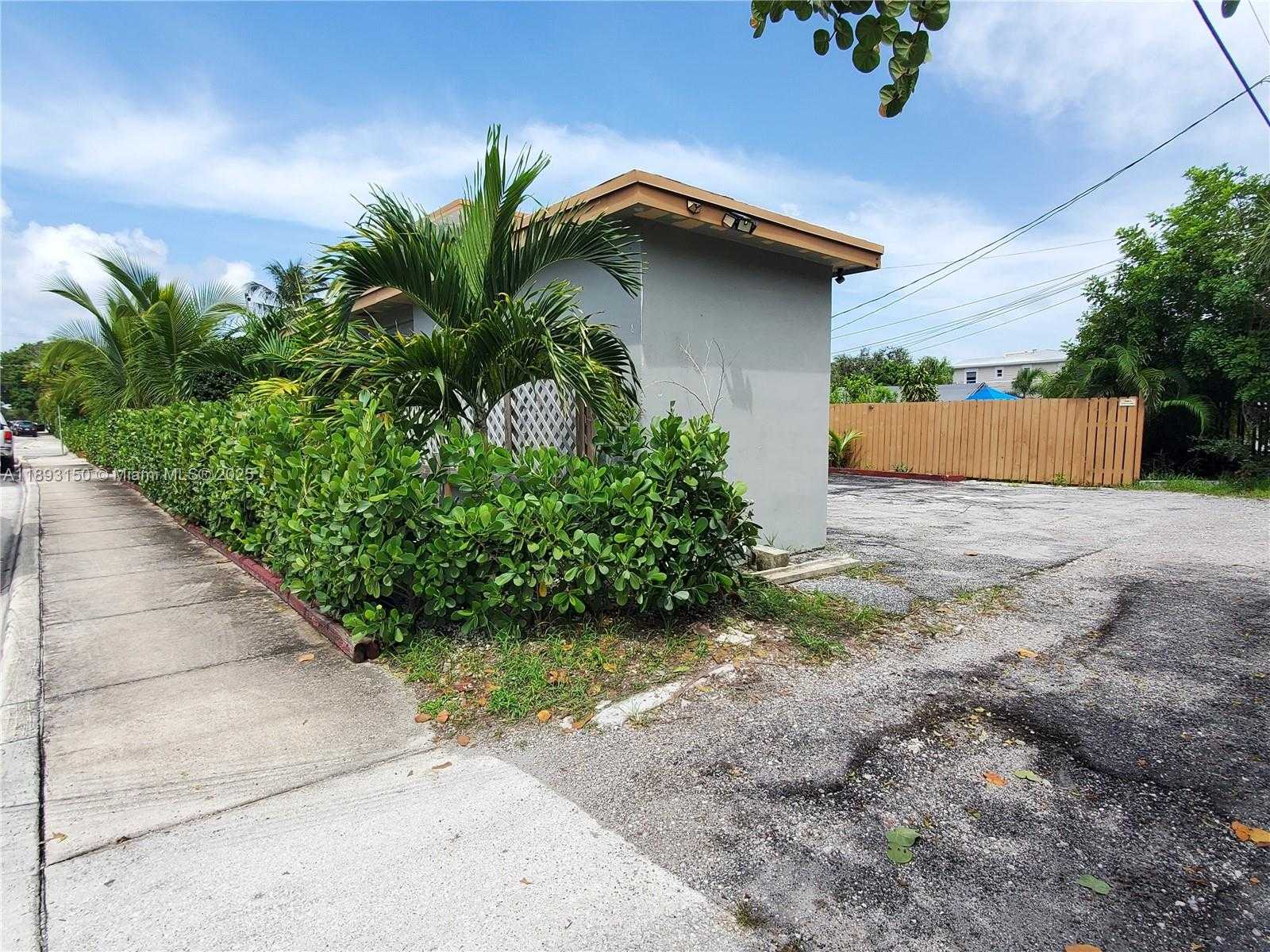 Small Image of 312 NORTH 9TH AVE N, Lake Worth Number 5