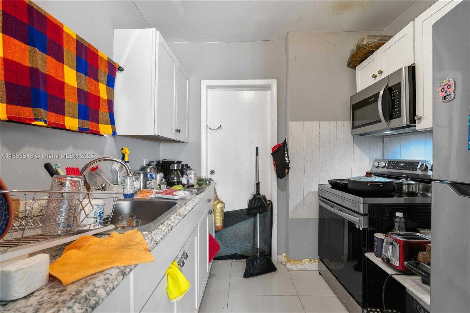 Small Image of Miami Beach Number 15