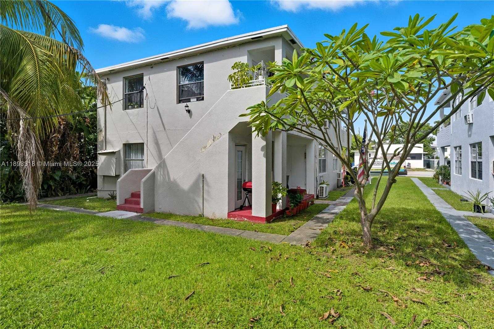 Small Image of Miami Beach Number 2