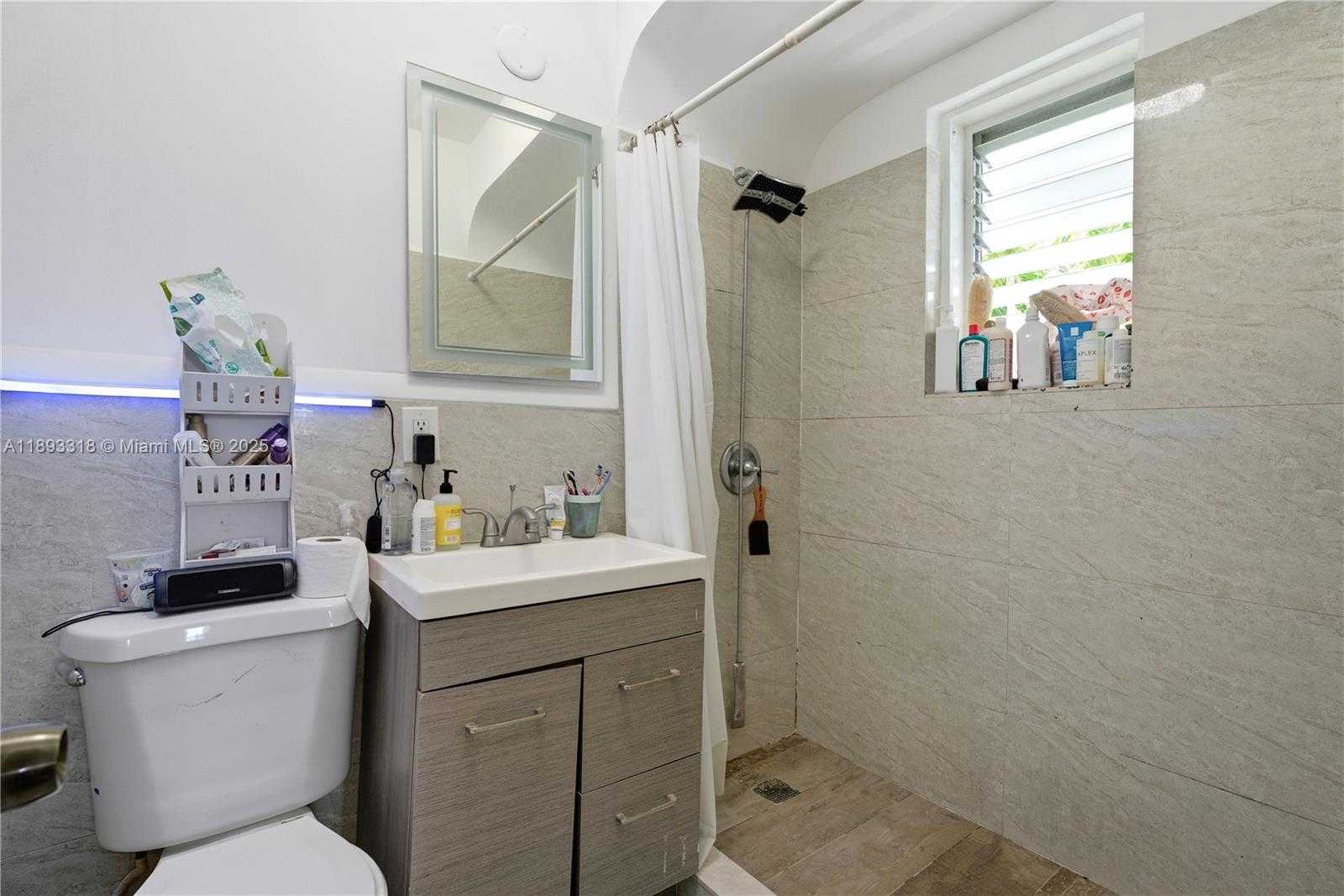 Small Image of Miami Beach Number 6