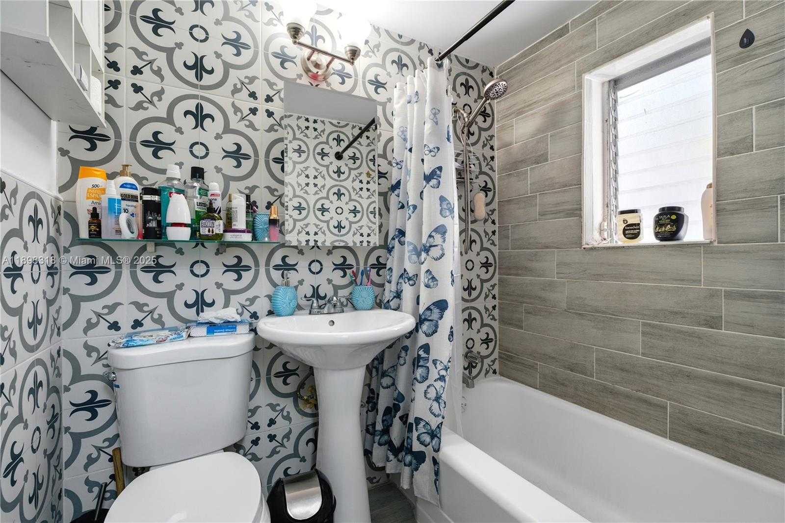 Small Image of Miami Beach Number 9