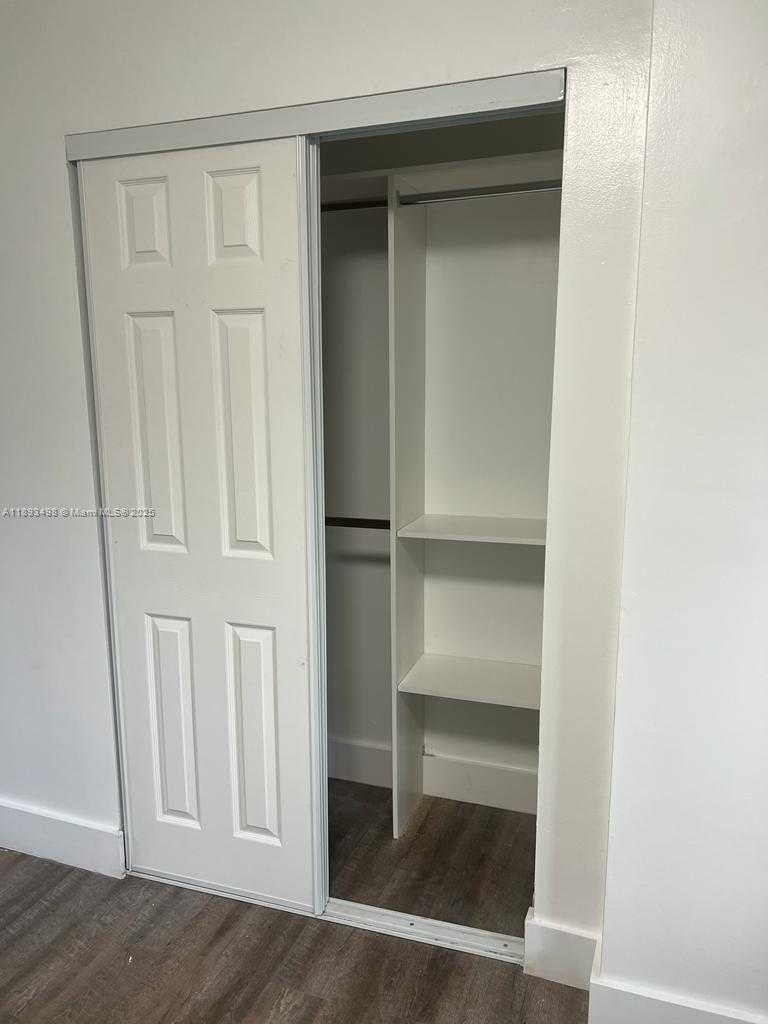 Small Image of 3031 SOUTH WEST 64TH AVE, Miami Number 10