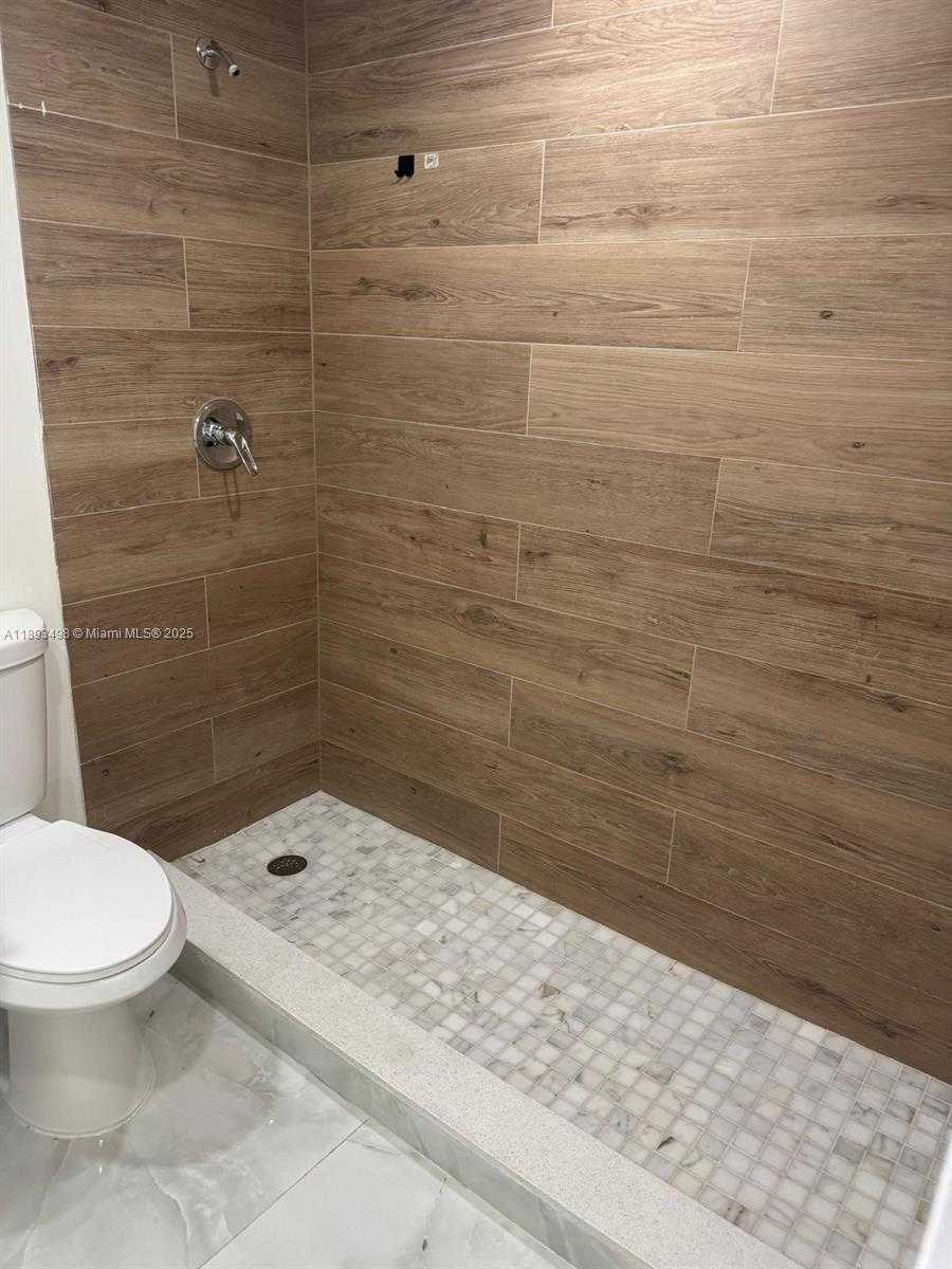 Small Image of 3031 SOUTH WEST 64TH AVE, Miami Number 26