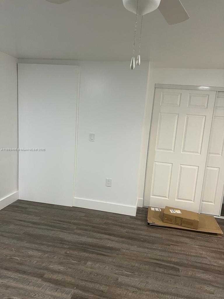 Small Image of 3031 SOUTH WEST 64TH AVE, Miami Number 29