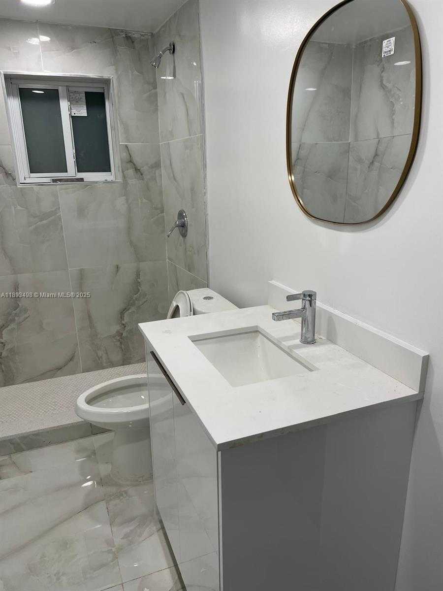Small Image of 3031 SOUTH WEST 64TH AVE, Miami Number 32