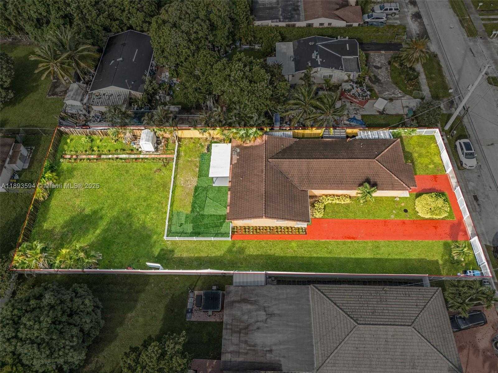 Small Image of 8820 SOUTH WEST 27TH ST, Miami Number 2