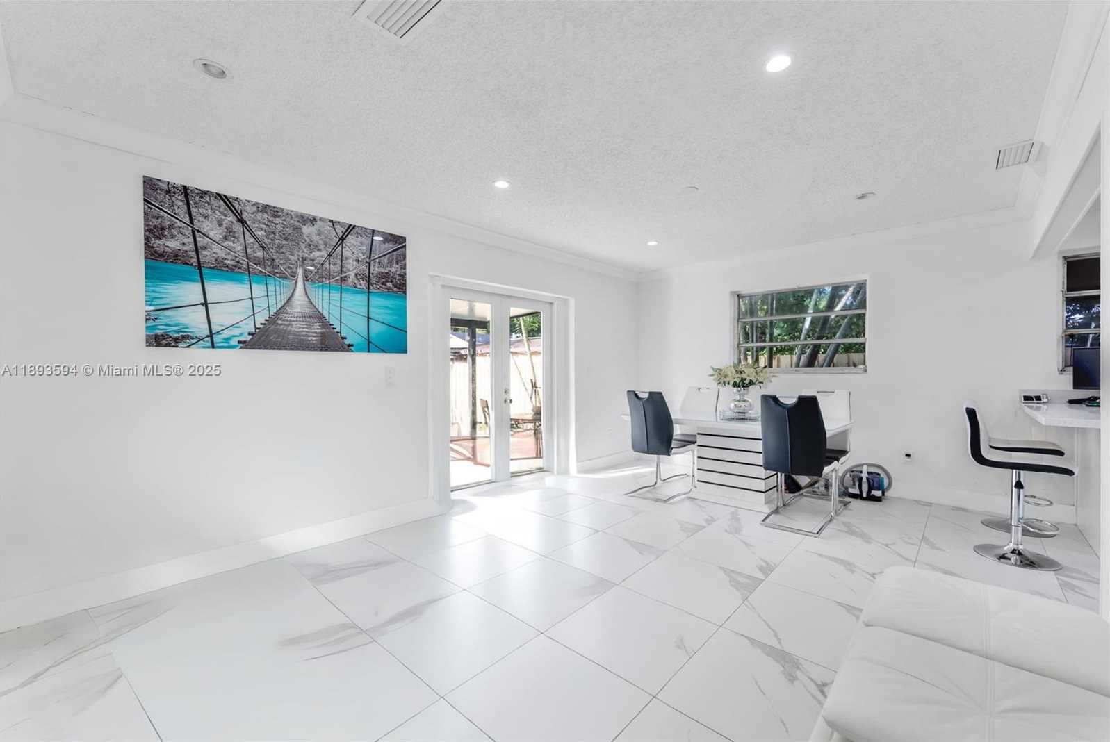 Small Image of 8820 SOUTH WEST 27TH ST, Miami Number 9