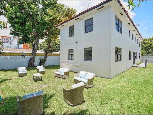 Small Image of 584 NORTH WEST 30TH ST, Miami Number 14