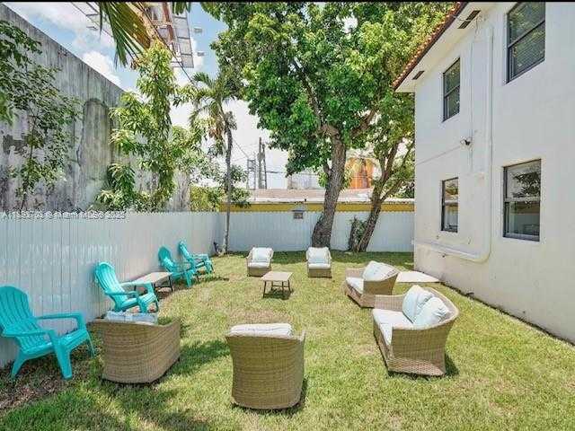 Small Image of 584 NORTH WEST 30TH ST, Miami Number 15
