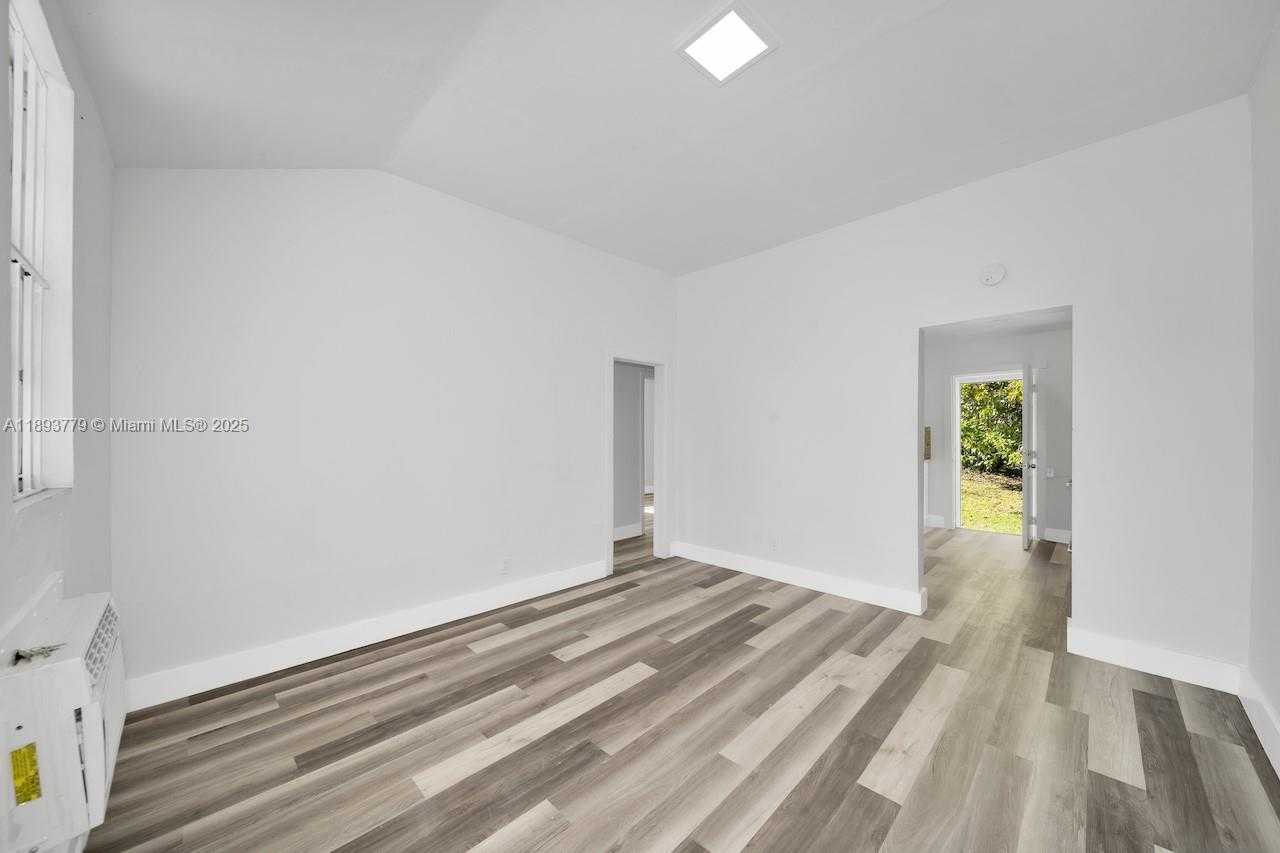 Small Image of 2750 NORTH WEST 60TH STREET #2, Miami Number 11