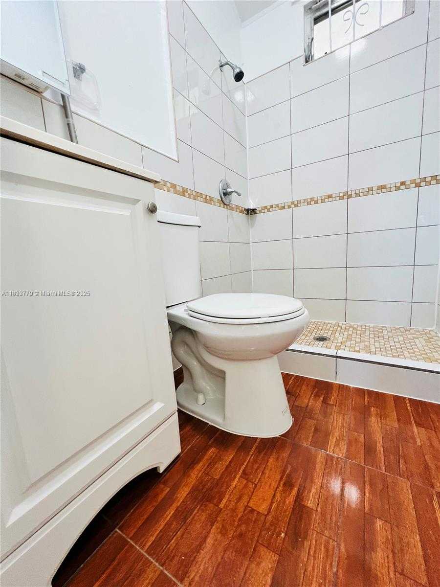 Small Image of 2750 NORTH WEST 60TH STREET #2, Miami Number 25