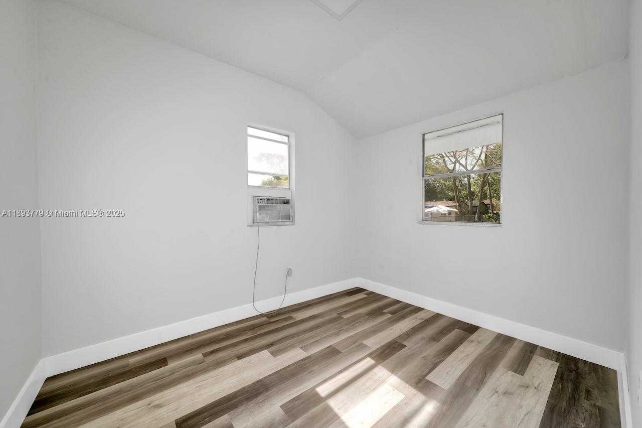 Small Image of 2750 NORTH WEST 60TH STREET #2, Miami Number 4