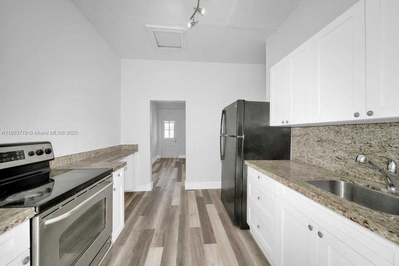 Small Image of 2750 NORTH WEST 60TH STREET #2, Miami Number 5