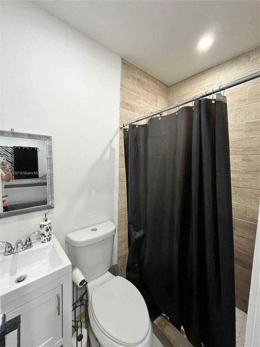 Small Image of 1102 NORTH WEST 103RD STREET #3, Miami Number 18