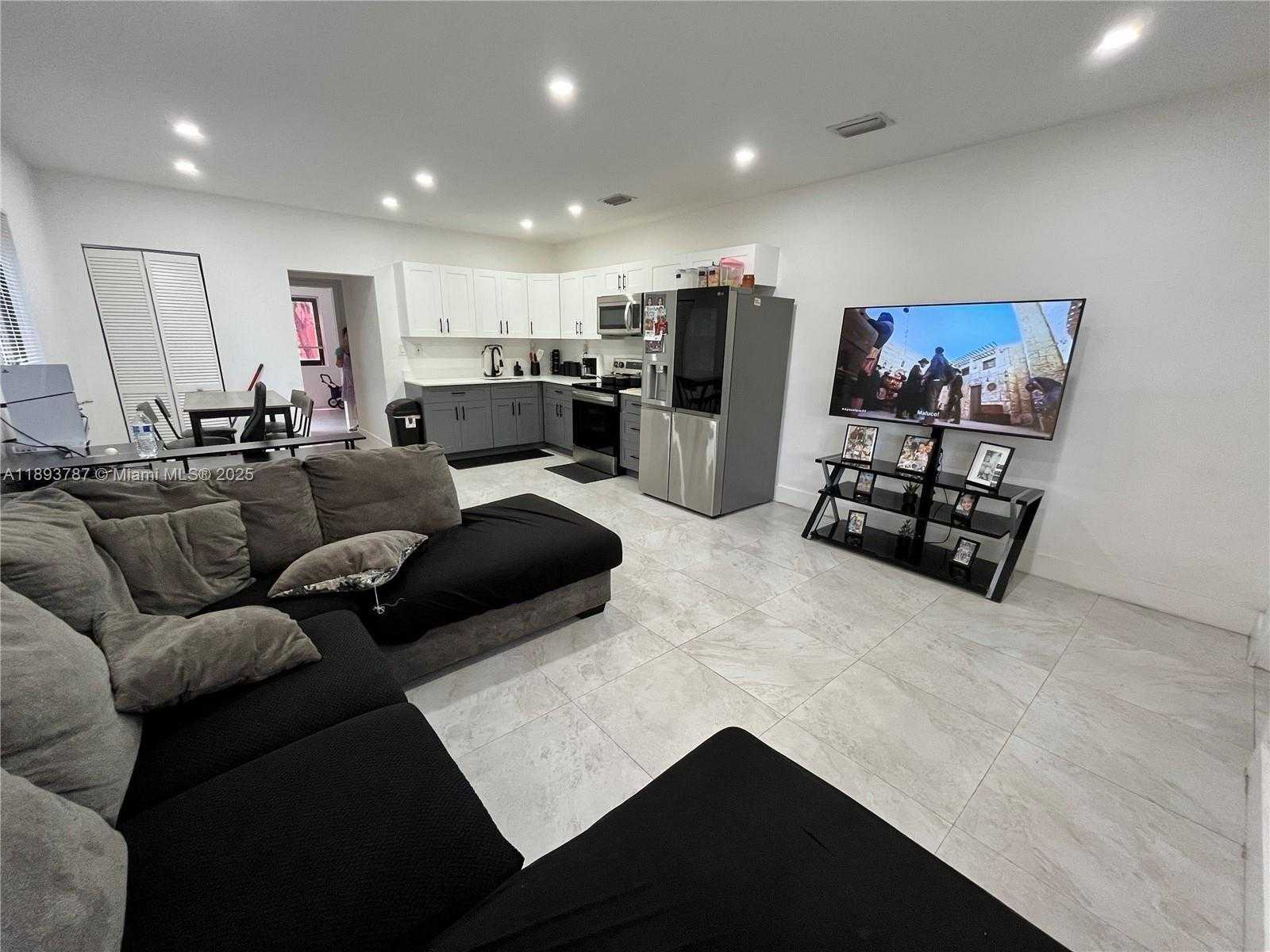 Small Image of 1102 NORTH WEST 103RD STREET #3, Miami Number 2