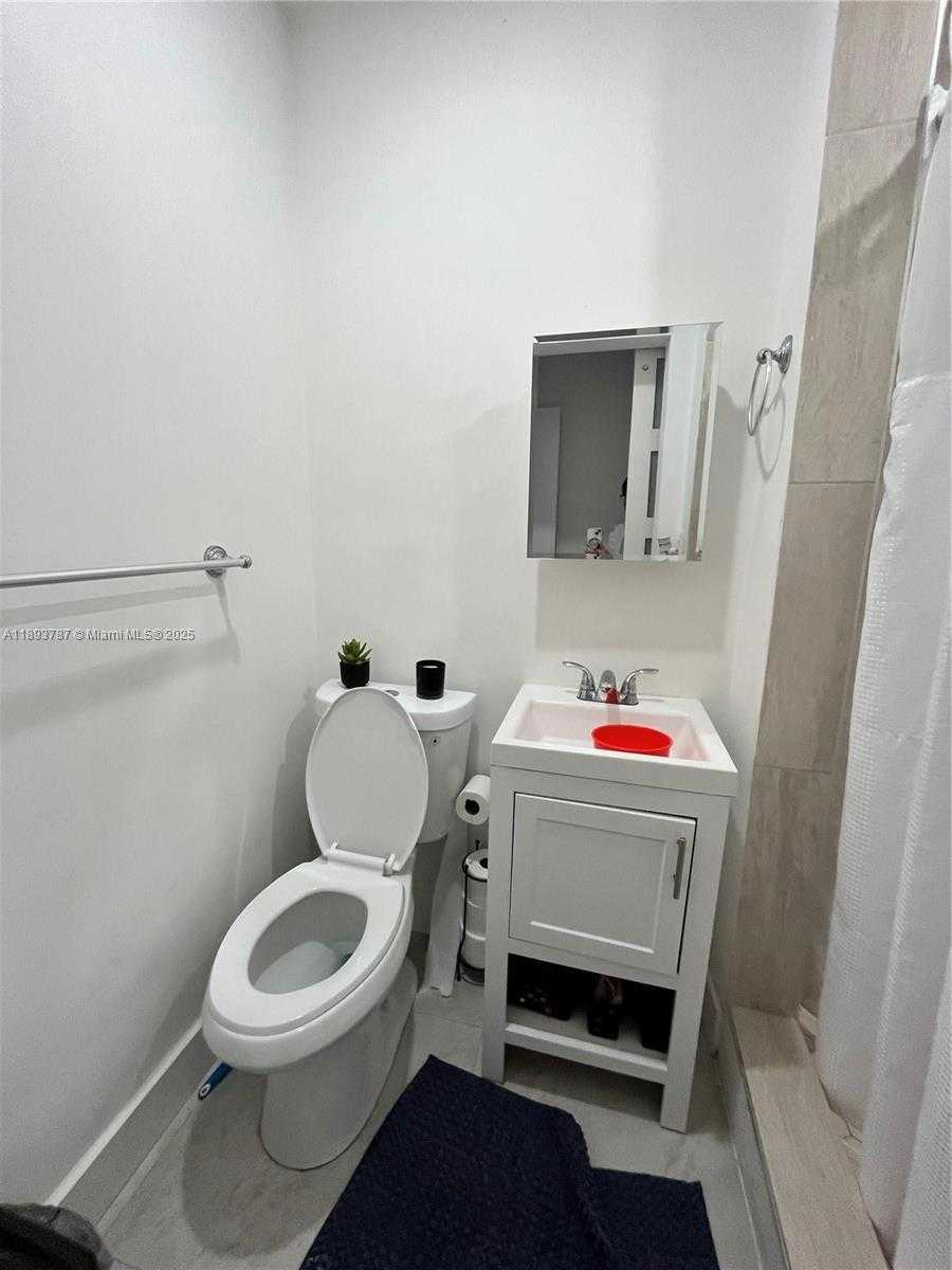 Small Image of 1102 NORTH WEST 103RD STREET #3, Miami Number 23