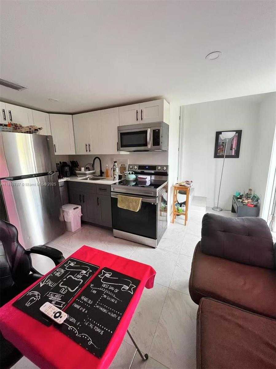 Small Image of 1102 NORTH WEST 103RD STREET #3, Miami Number 26