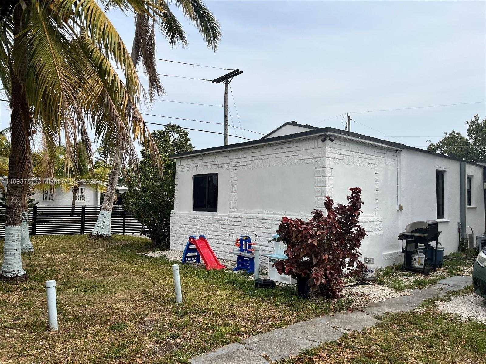 Small Image of 1102 NORTH WEST 103RD STREET #3, Miami Number 32