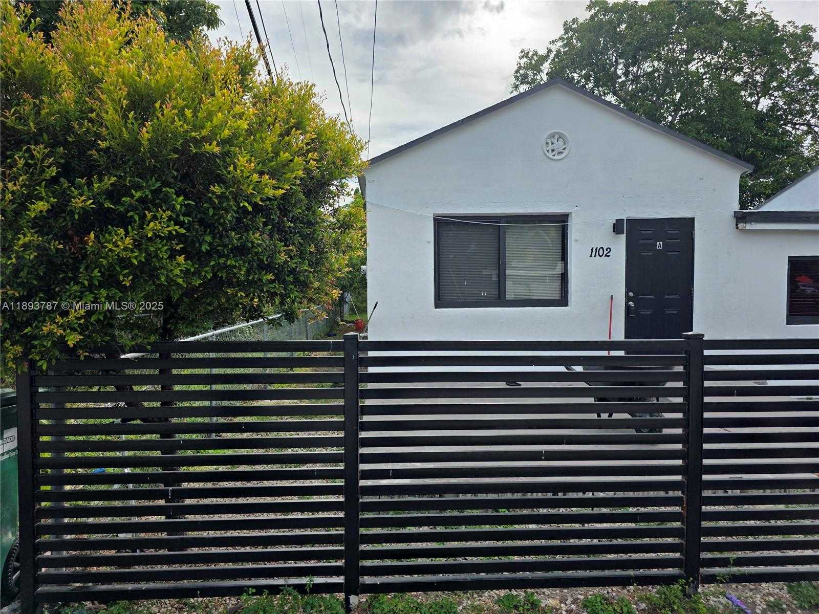 Small Image of 1102 NORTH WEST 103RD STREET #3, Miami Number 33