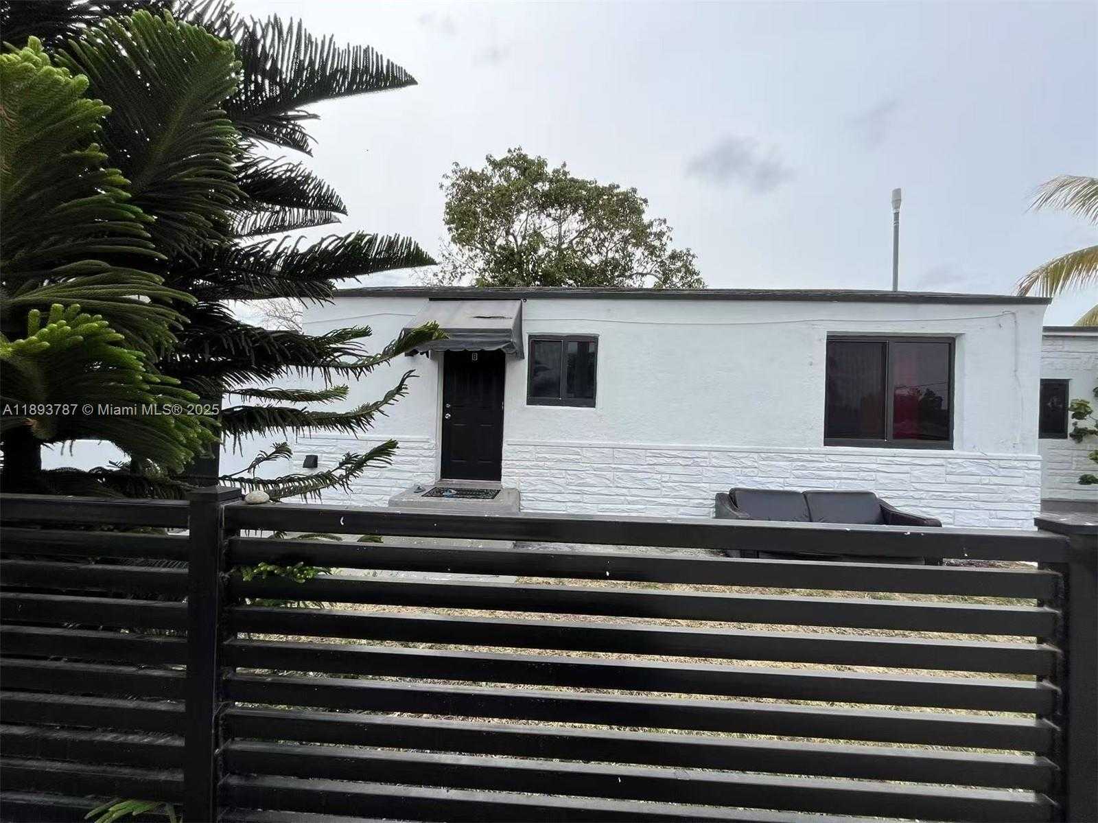 Small Image of 1102 NORTH WEST 103RD STREET #3, Miami Number 36