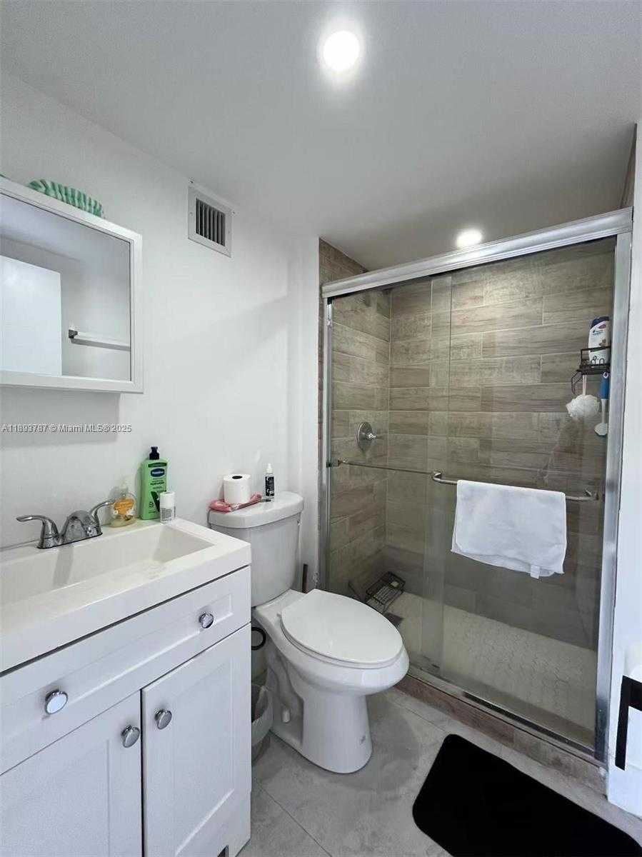 Small Image of 1102 NORTH WEST 103RD STREET #3, Miami Number 6