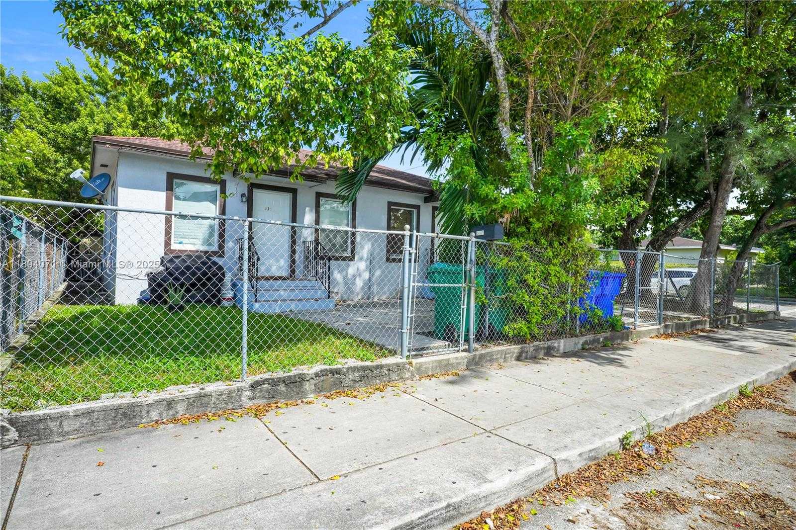 Small Image of 2155 NORTH WEST 28TH ST, Miami Number 18
