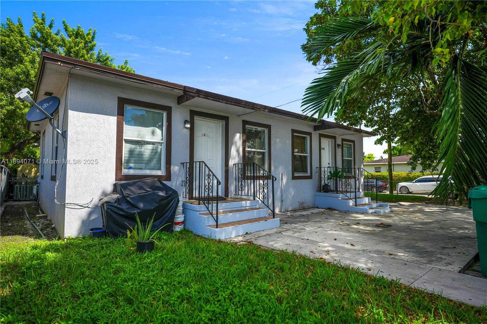 Small Image of 2155 NORTH WEST 28TH ST, Miami Number 2