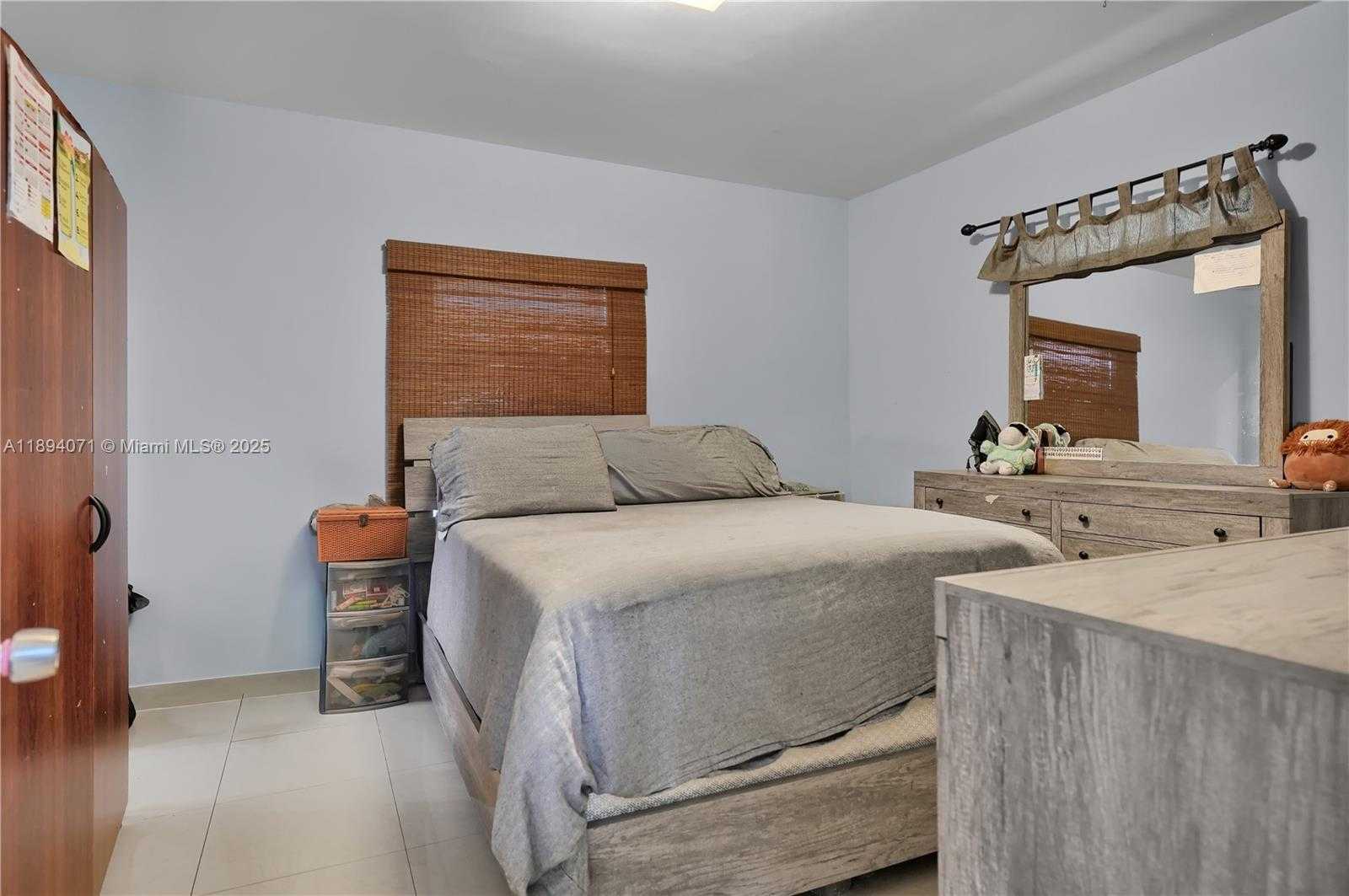 Small Image of 2155 NORTH WEST 28TH ST, Miami Number 8