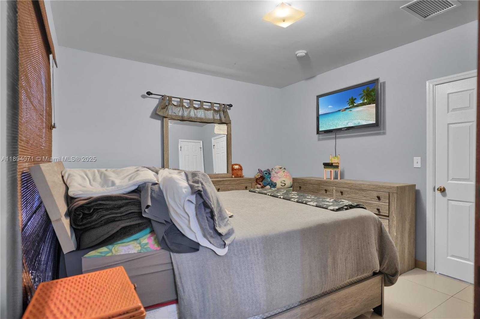 Small Image of 2155 NORTH WEST 28TH ST, Miami Number 9