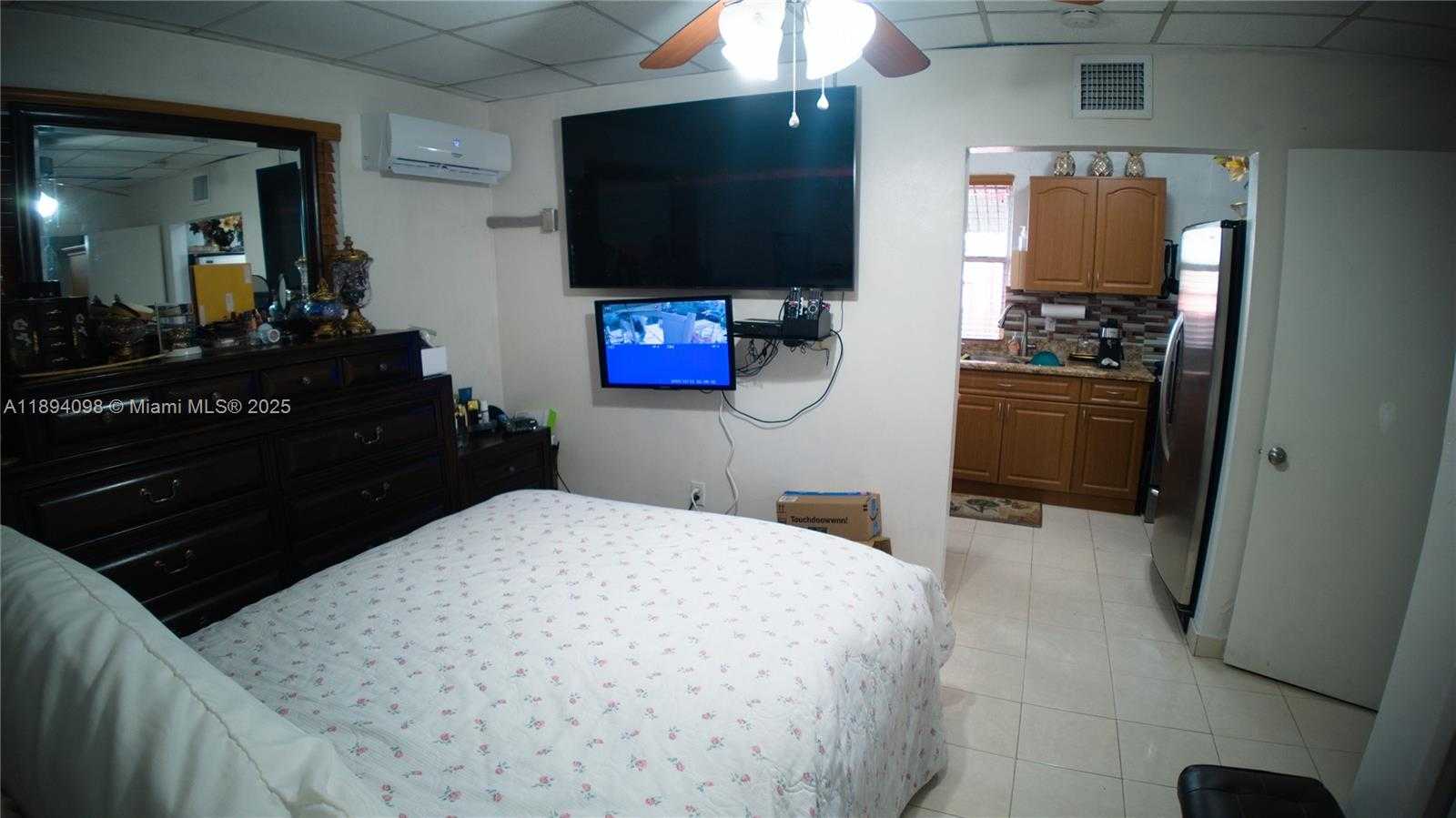 Small Image of 155 WEST 26TH ST, Hialeah Number 10