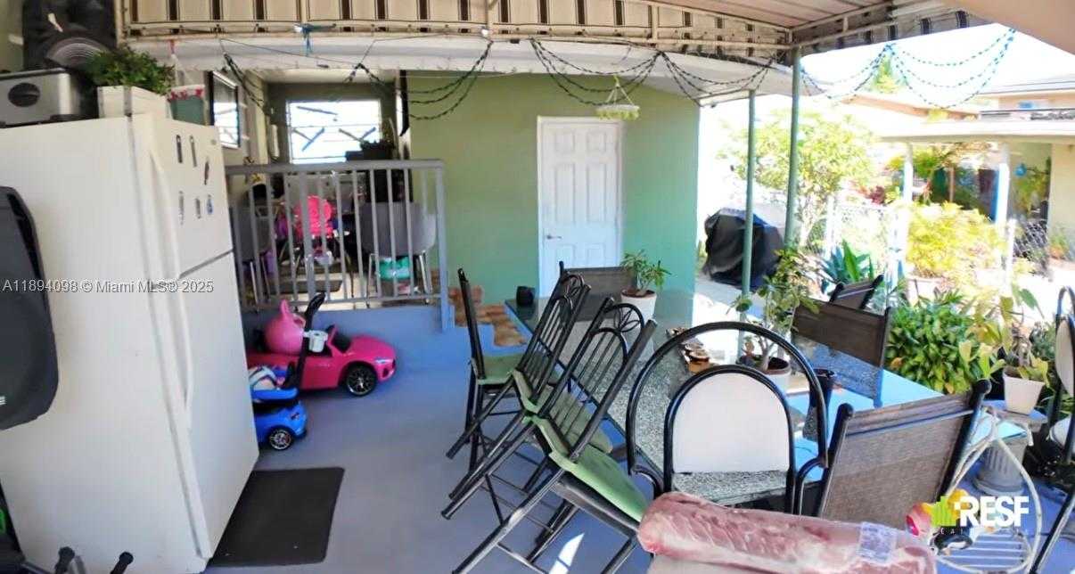 Small Image of 155 WEST 26TH ST, Hialeah Number 33