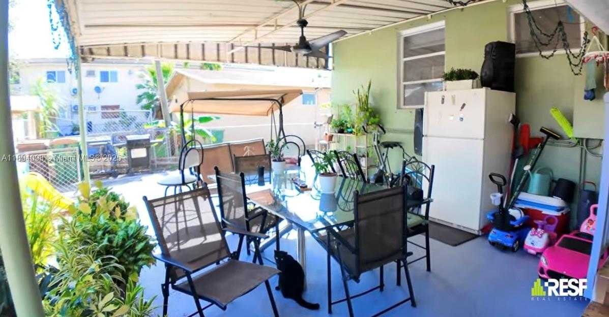 Small Image of 155 WEST 26TH ST, Hialeah Number 34