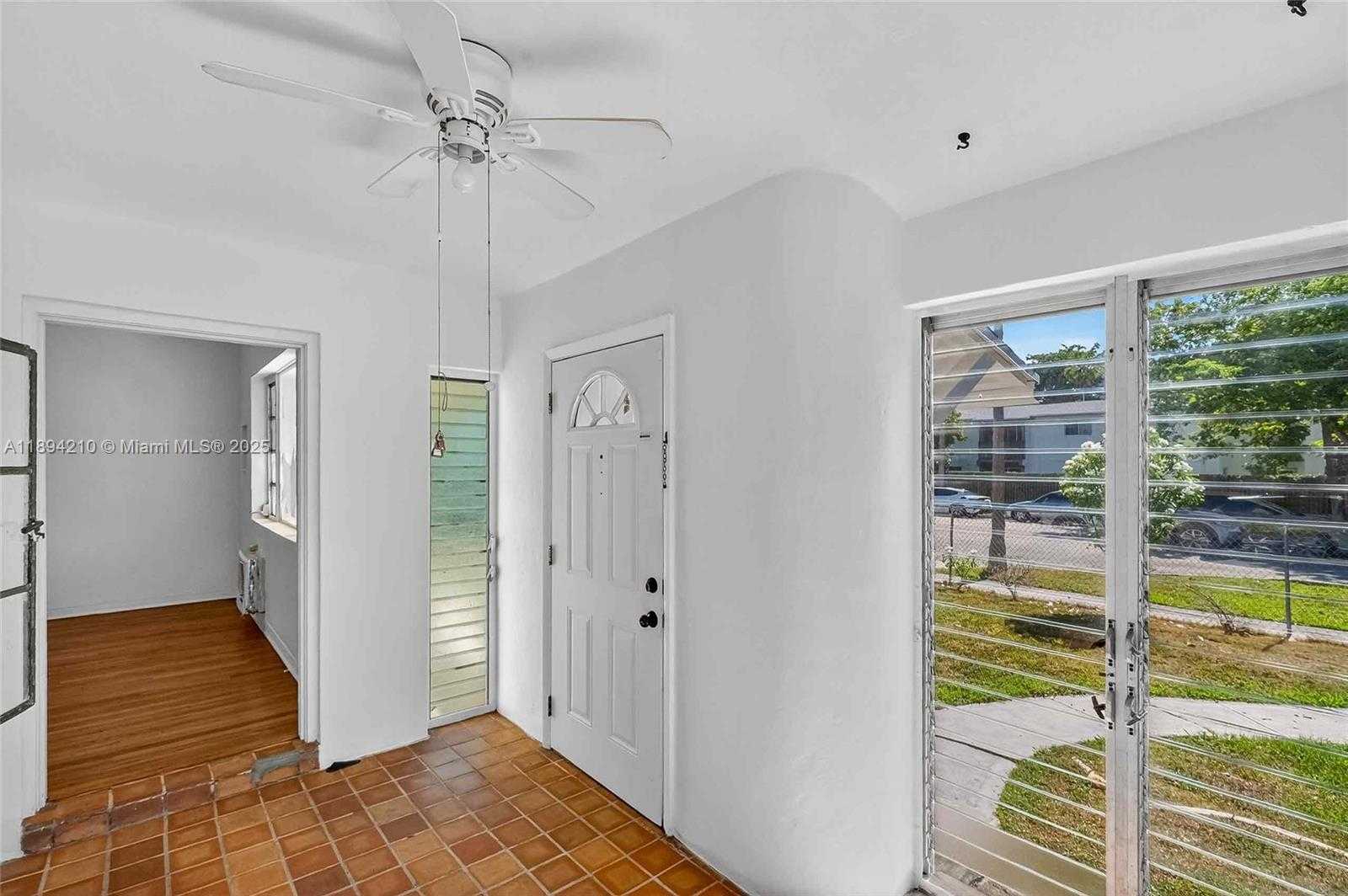 Small Image of 5900 NORTH EAST 4TH CT, Miami Number 4