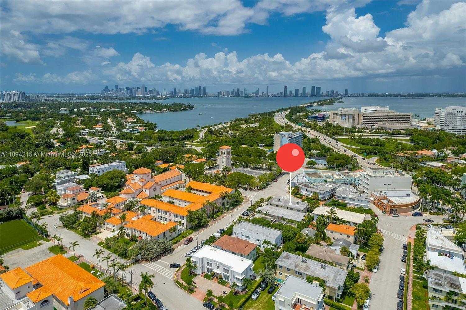 Small Image of 3909 GARDEN AVENUE #4, Miami Beach Number 33