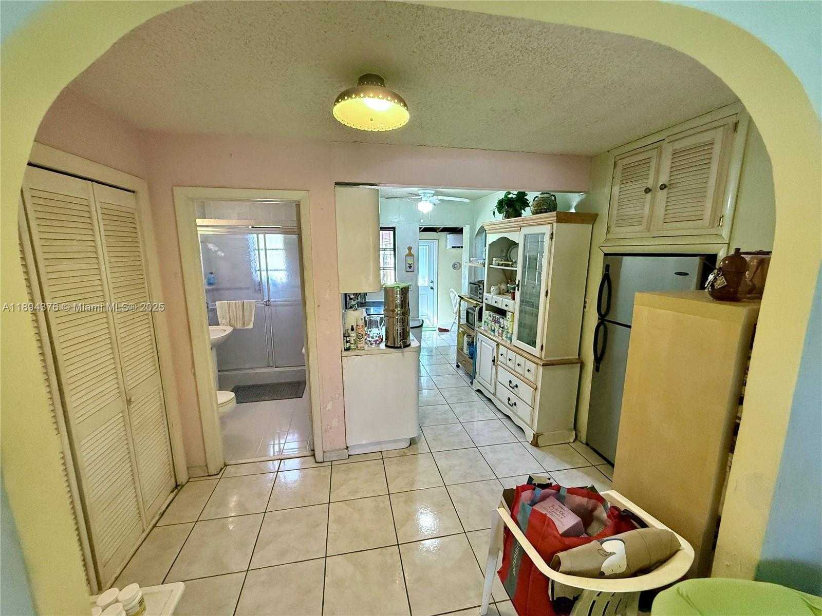 Small Image of 3340 NORTH WEST 19TH AVE, Miami Number 10