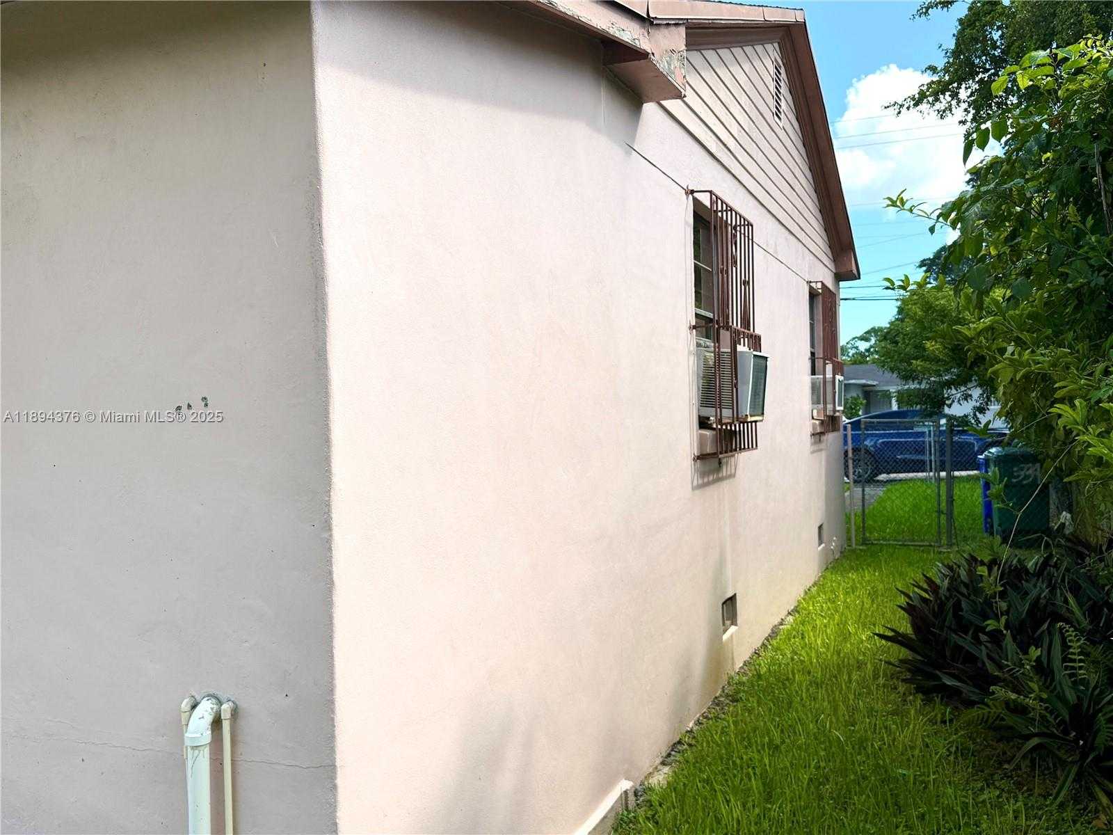 Small Image of 3340 NORTH WEST 19TH AVE, Miami Number 19