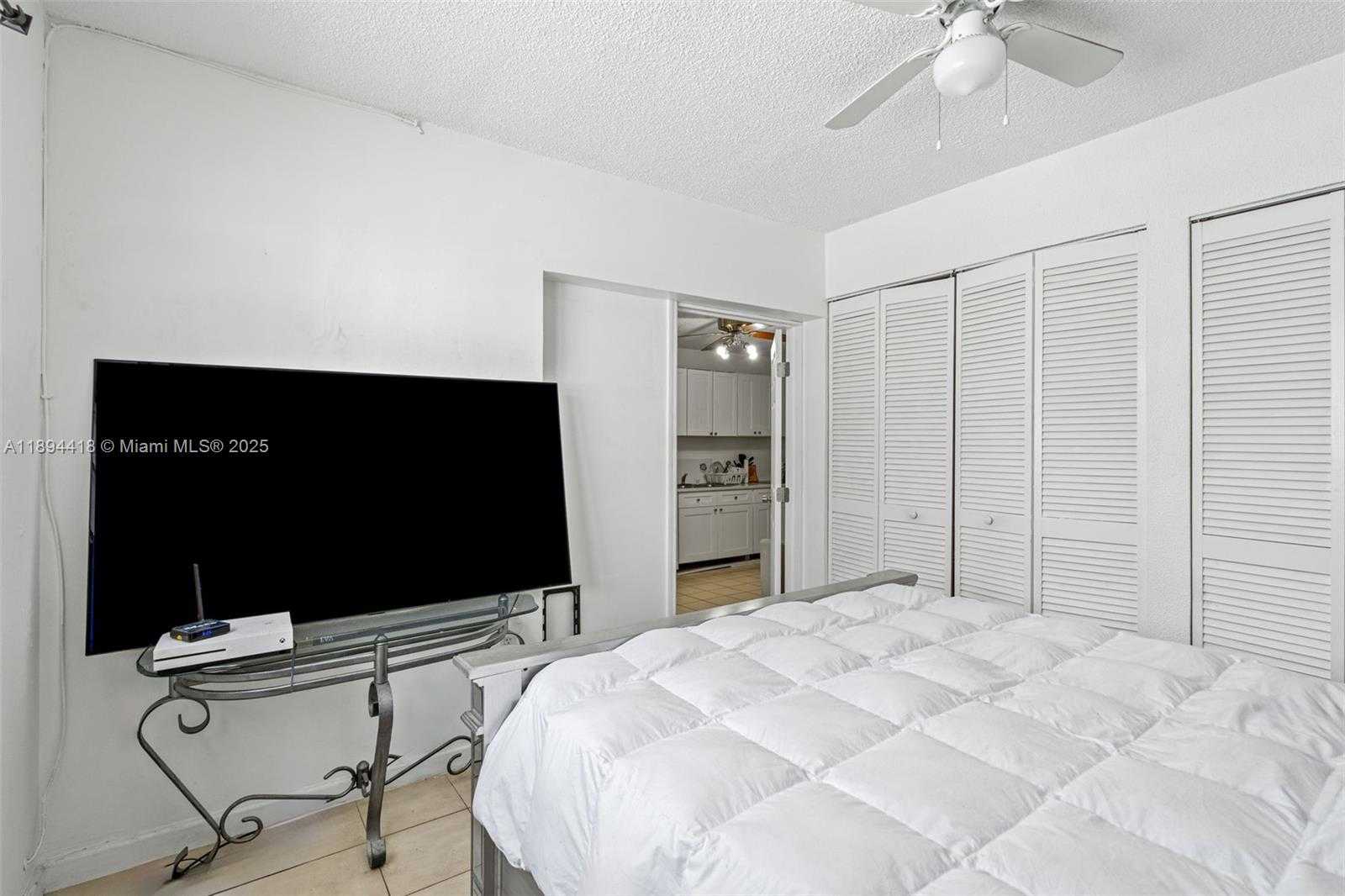 Small Image of 13 NORTH WEST 108TH CT #4, Miami Number 36