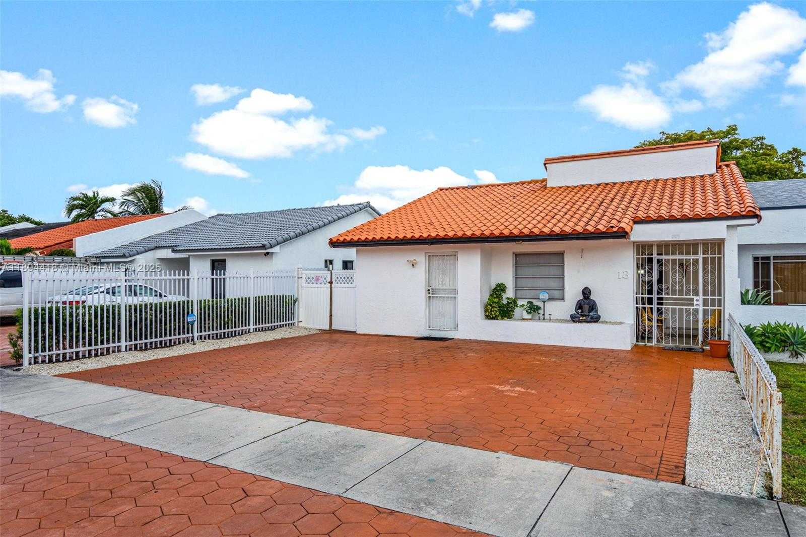 Small Image of 13 NORTH WEST 108TH CT #4, Miami Number 44
